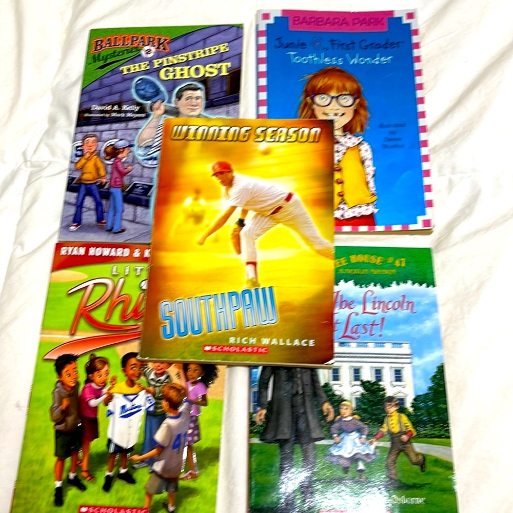 Junie B Jones plus 4 other chapter books!